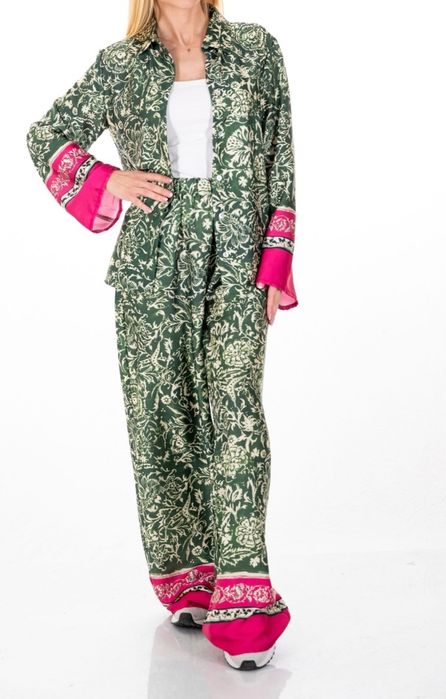 Дамски сатенен комплект / сет