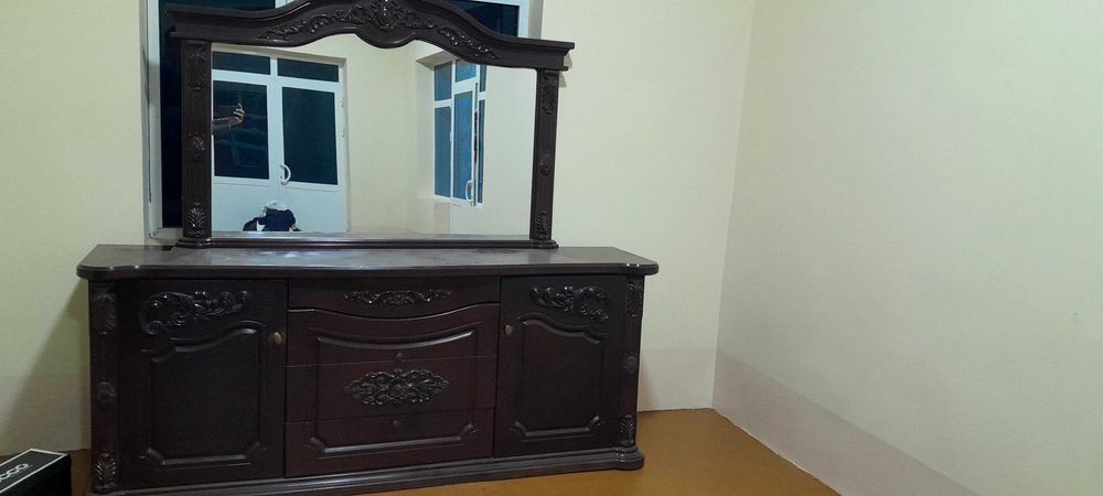 Mebel sotiladi holati yaxshi