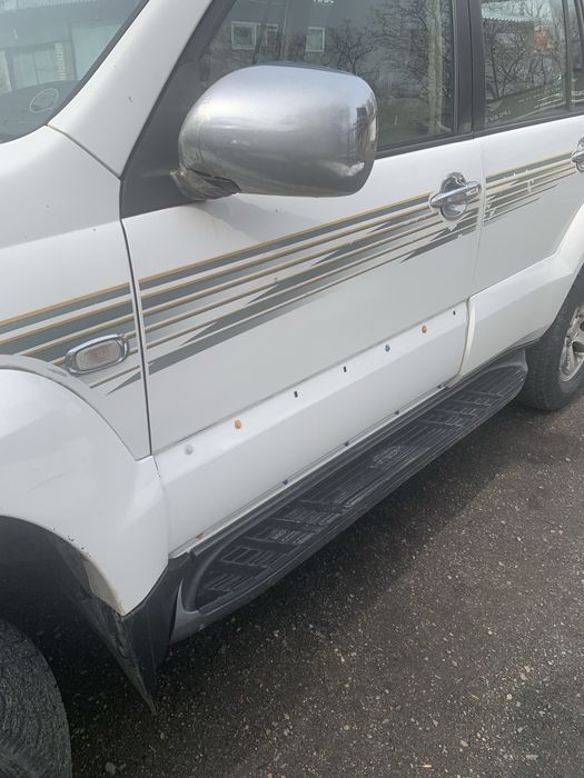 Тойота Ландкурзер Прадо 120