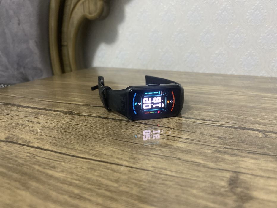 Чисы хонор без гарантийй зарядка есть