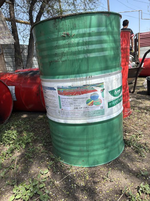 Бочки 200 л  пустые дл хозяства