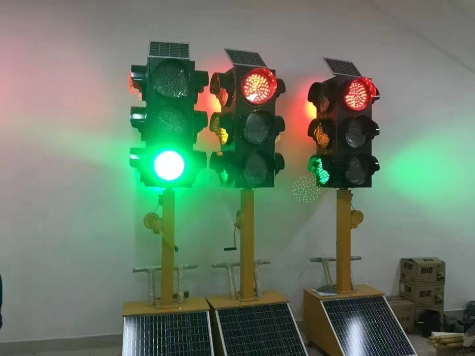 Светофор аккумуляторли