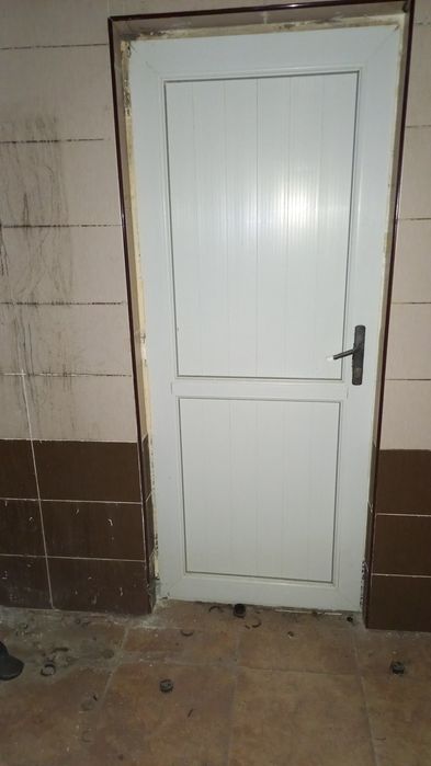 Двери пластиковые