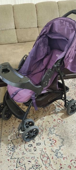 Продам коляску Graco