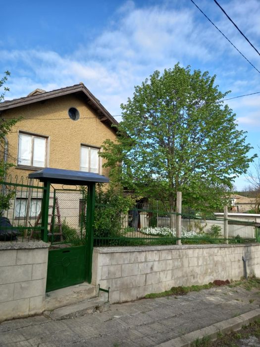 Продава се Къща в Шумен, 2-ри корпус - 140 кв.м за 401 €/кв.м - Снимка #3