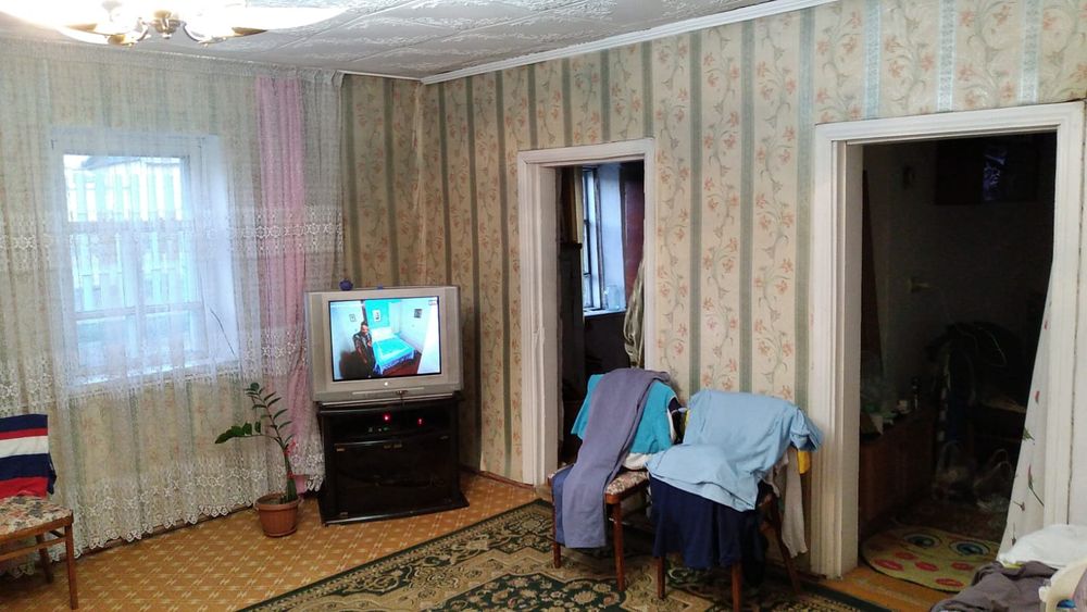 Продам дом с участком 10 сотак