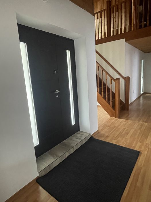 New Post - Inchiriez Casă Individuala , curte mare , loc de parcare