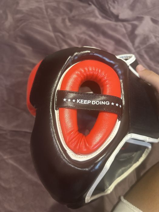 шлем для бокса и единоборств