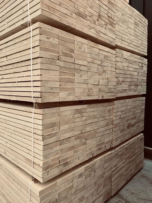 Cherestea rasinoase si lemn de foc disponibile acum!