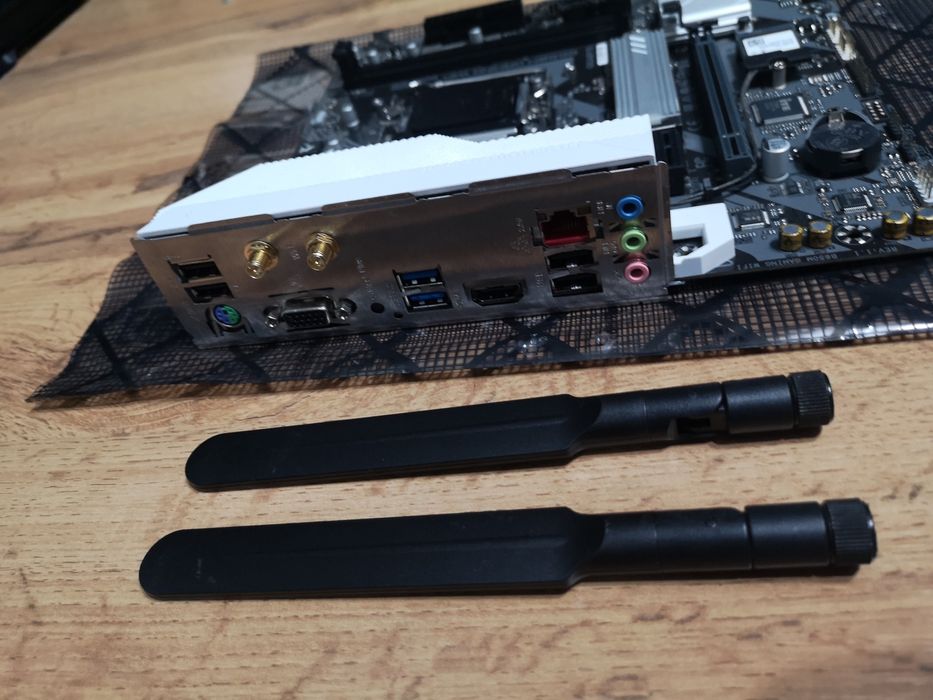 Материнская плата