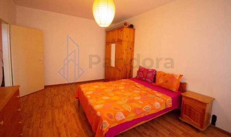 Тристаен апартамент под наем в кв. Младост 4