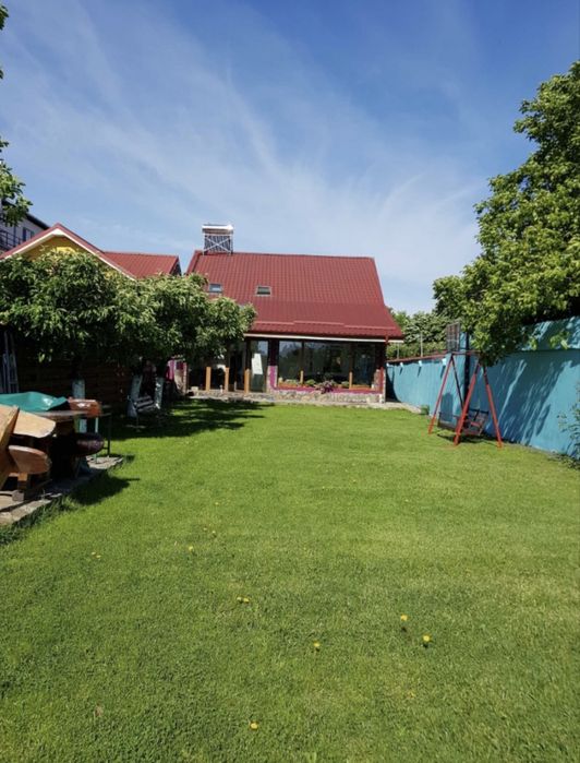 Casă P+E, teren 800mp, garaj și beci, Clocociov