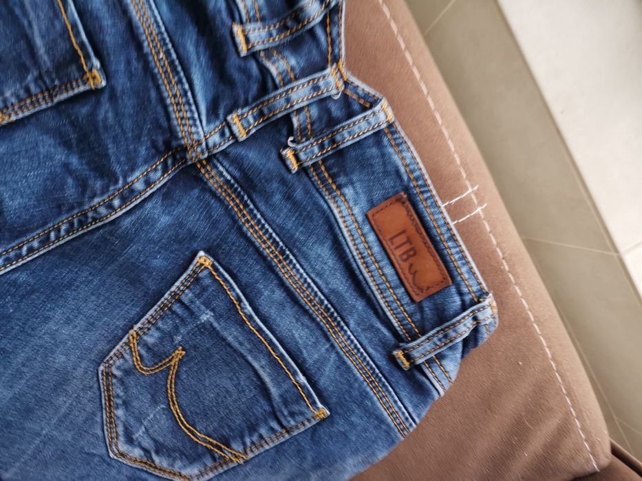 Продавам диъки и пола