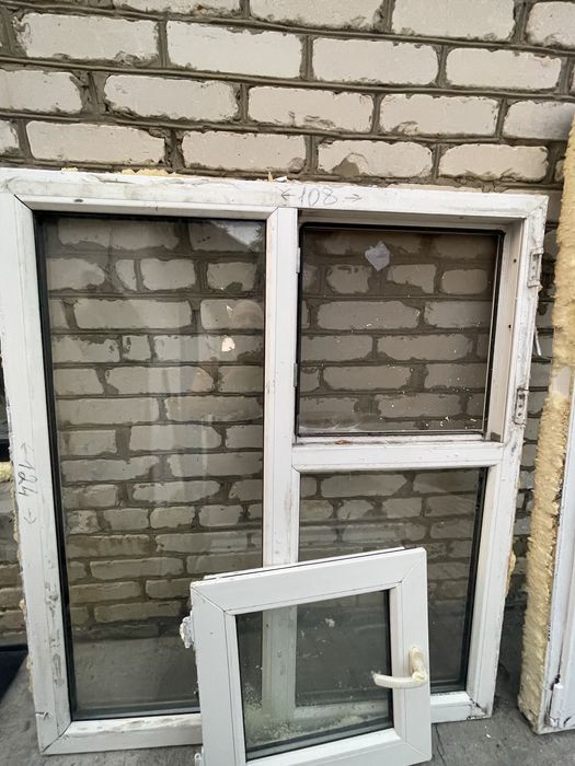 Окна б/у продам 25000 одно окно