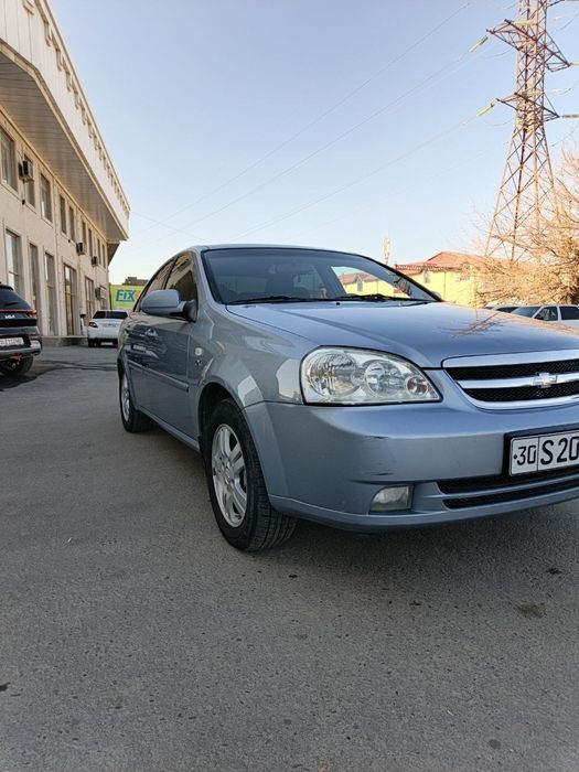 Ласетти 1, 6 автомат сотилади