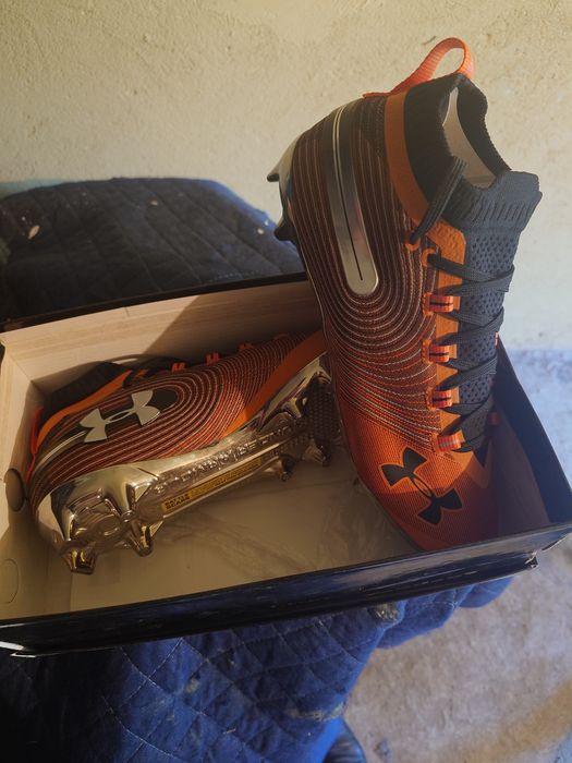 Бутонки Under Armour