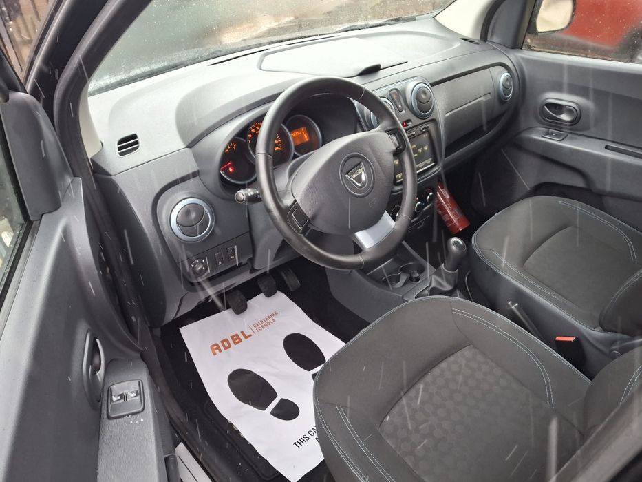 Dacia lodgy stepway 2015 benzina Jante  Navigație Rate fixe cu Buletin
