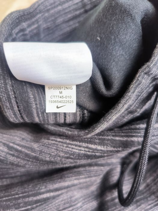 Nike Tech Fleece размер M