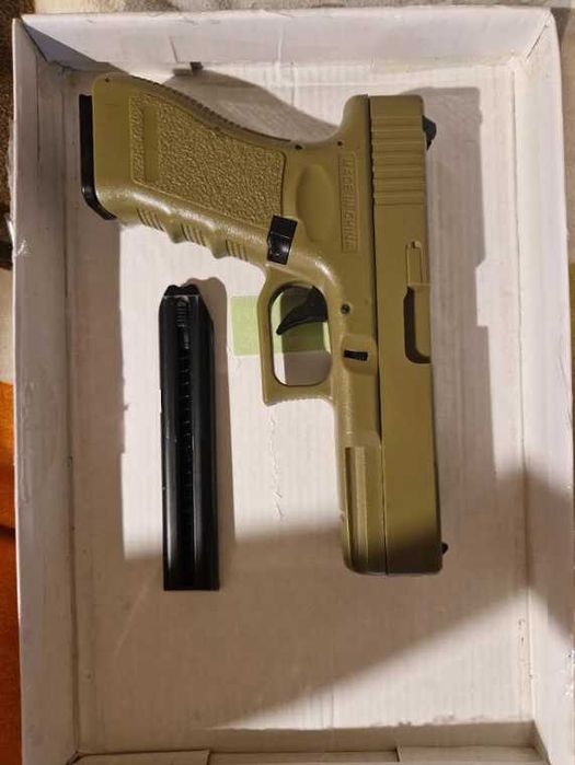 Glock CYMA CM.030 18C