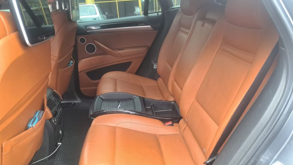 Продам автомобиль BMW X6