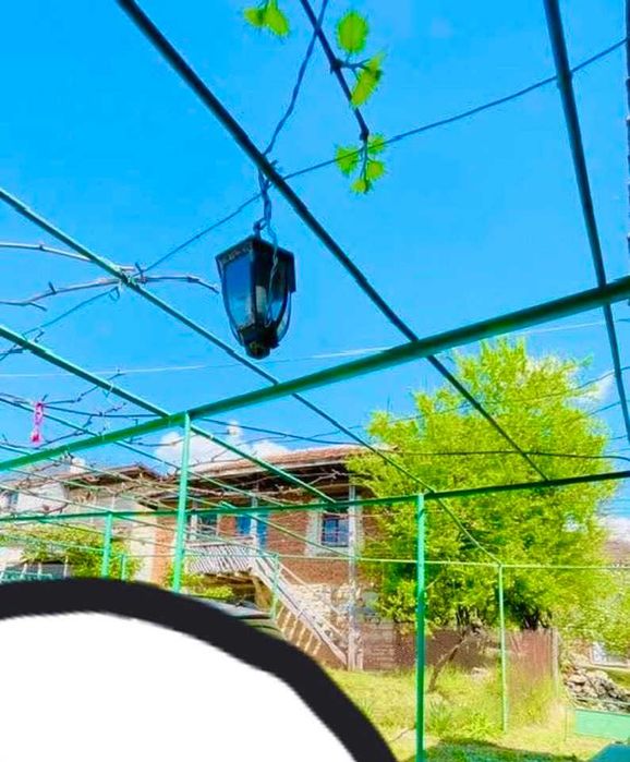 Еднофамилна къща в центъра на село Индже войвода, на 38 км от Бургас