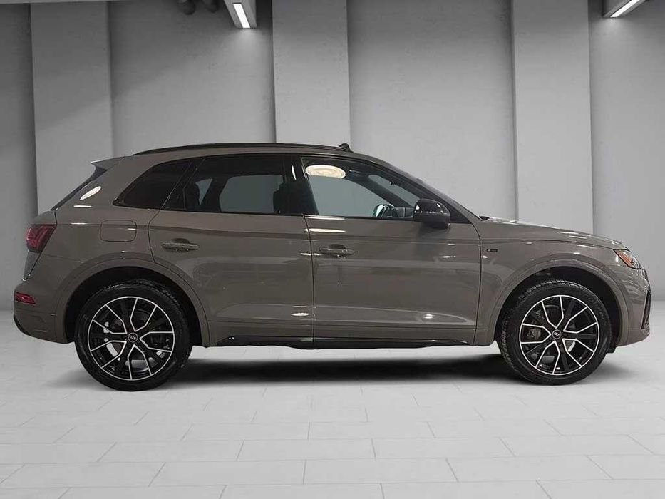 Audi Q5 2.0T, S-line, Head-up, Nardo Grey, Black Optic
