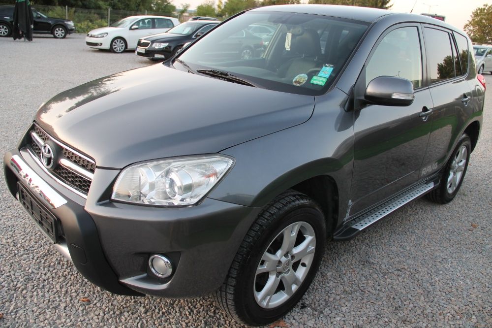 Лизинг TBi СТЕПЕНКИ Stepenki Side Step Toyota Rav4  (2006-2012)