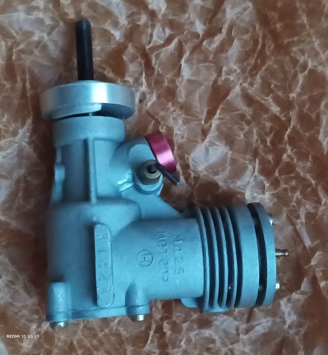 Микродвигател за авиомодел ,Метеор МД -2,5А