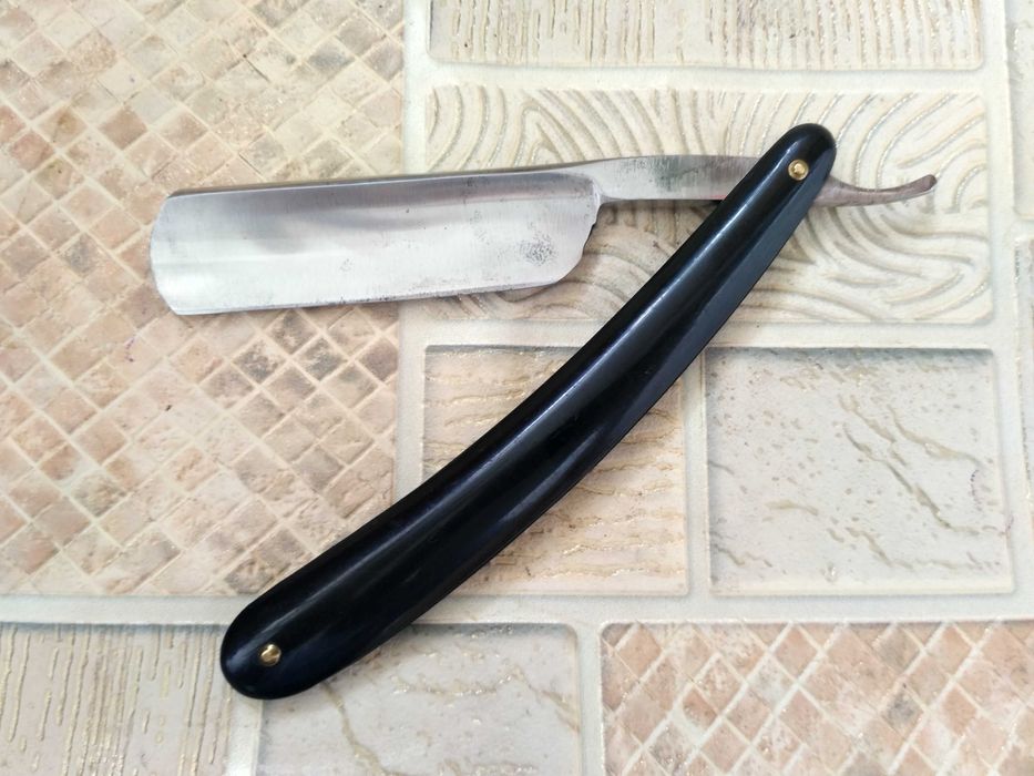 Продам опасную бритву