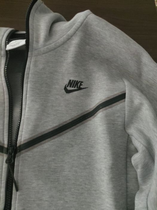 Nike Tech gri inchis