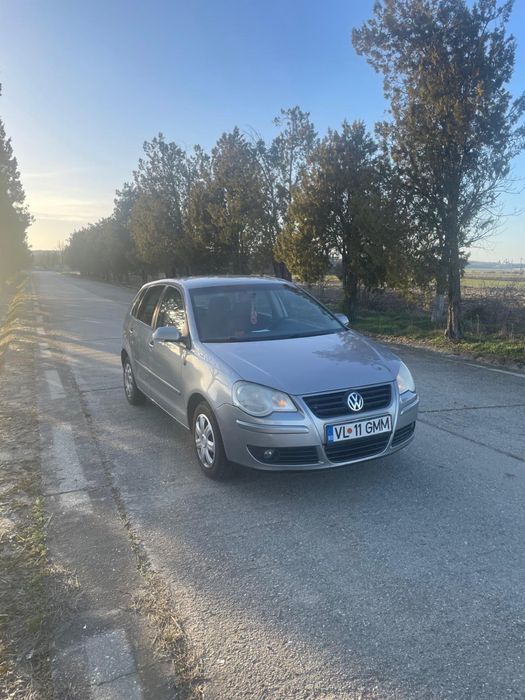 Wolkswagen Polo , 185000 km , an 2008 , Gri