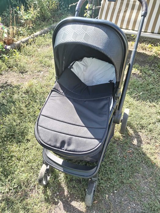 Продам детскую коляску