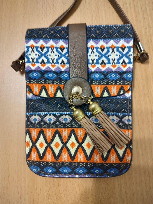 Малка чанта за през рамо