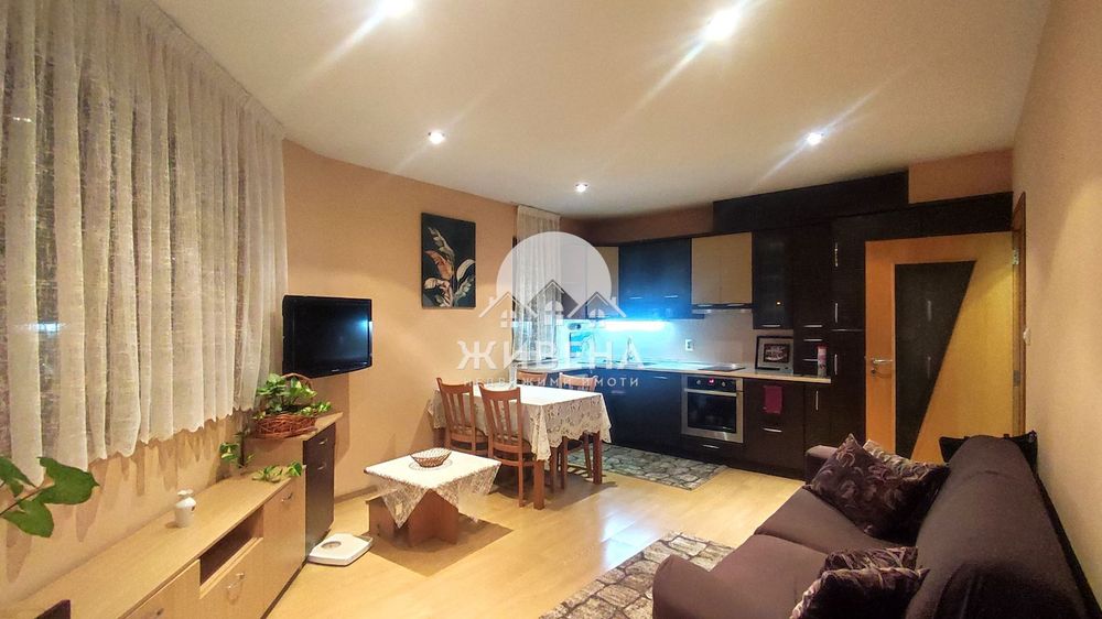 Дава се под наем Тристаен апартамент в Варна, Лятно кино Тракия - 70 кв.м за 498.27 € - Снимка #1