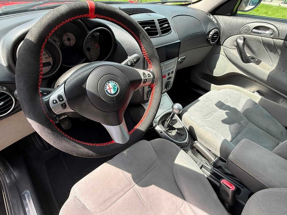 Alfa Romeo GT 2.0 JTS Bertone | 130.000km RO | Istoric RAR | Investiții Top