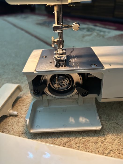 Продам швейную машинку Fappyco