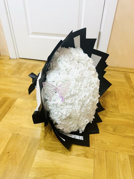 Букет от вечни рози