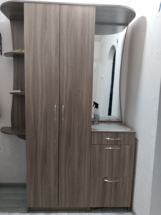 Мебель .прихожая