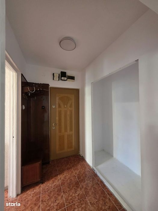 Apartament de 3 camere - 64 mp - la 10 minute de metrou Obor