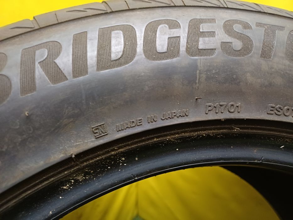 Шина 225/55 R16 Bridgestone.