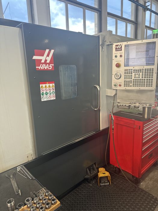 Ofer servicii de reglare, setare și programare strunguri CNC Haas, direct la sediul clientului.