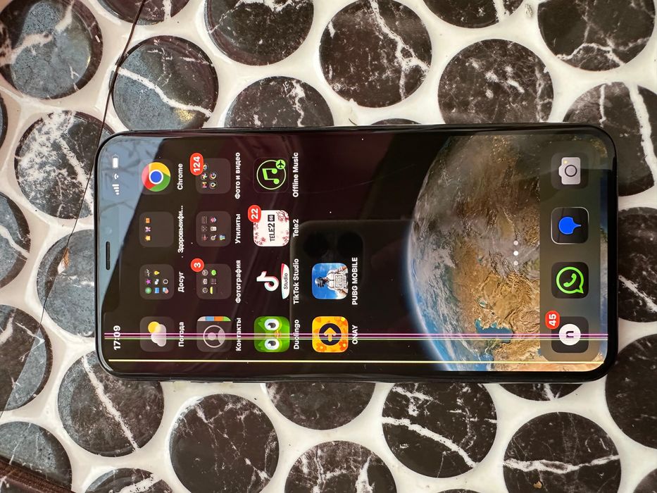 продается айфон xs max