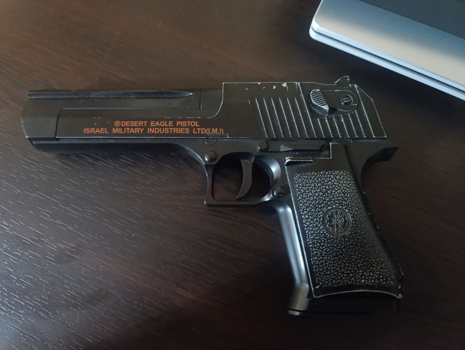 Pistol cu bile,model:desert eagle !URGENT!