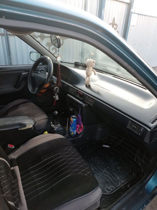 Продам          мазду