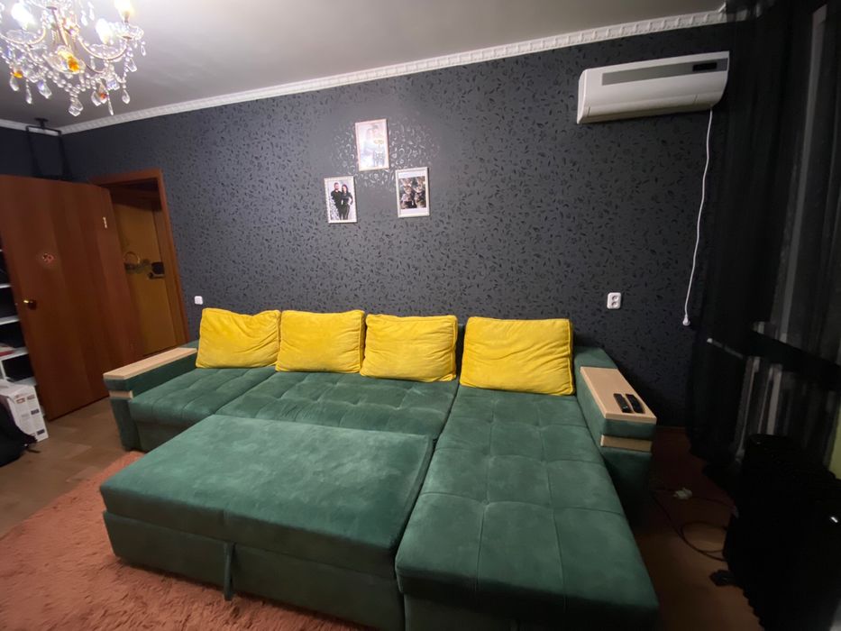 Продам диван срочно. Хороший торг