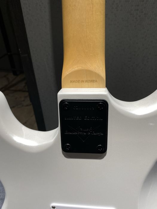 Электрогитара Fender stratocaster