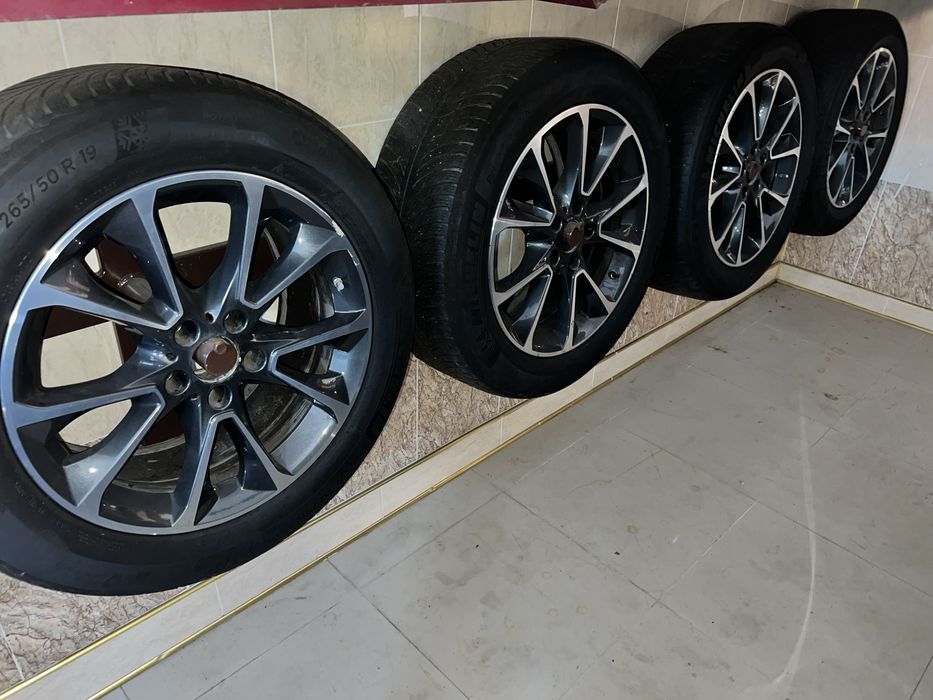 Jante originale BMW X5 F15 R19 + anvelope 265/50 R19 – set complet