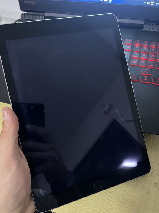 IPAD 5 128GB като нов