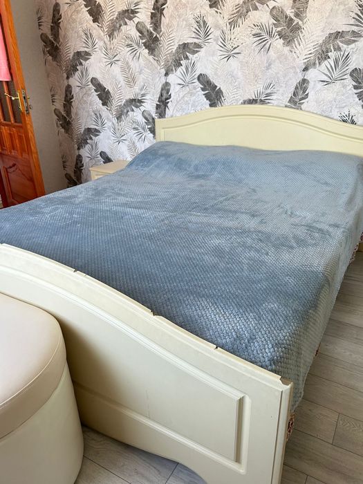 Продам спальни гарнитур