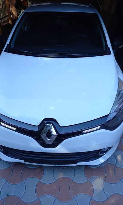 Vând Renault Clio